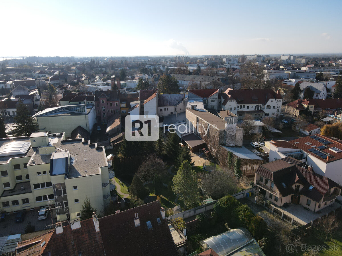 JEDINEČNÁ INVESTÍCIA "Hubacsek" Teplická /pozemok 1302 m2/ - 9