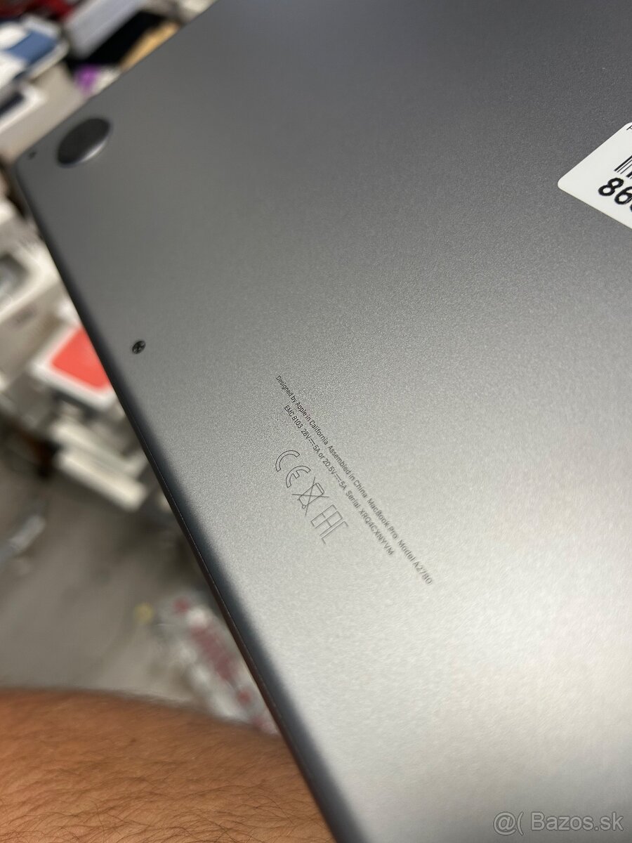 Apple Macbook Pro M2 Pro 16” 32gb ram 1tb ssd - 9