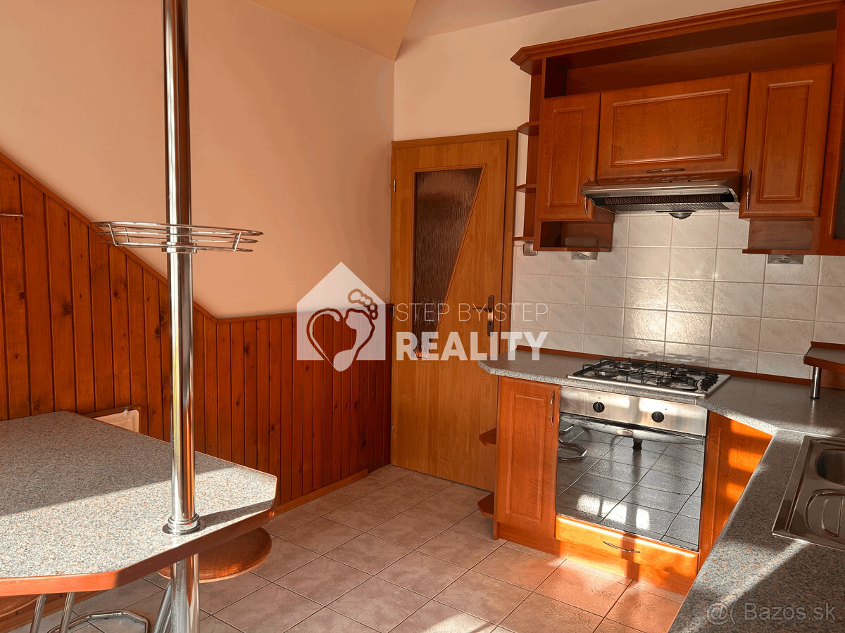 Slnečný 3-izbový byt na predaj. - 9