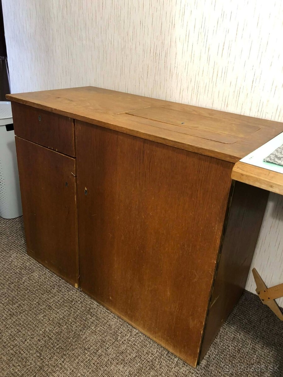 Šijací stroj Lucznik 415 - 9