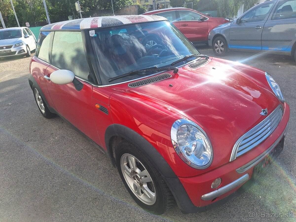 MINI COOPER 1,6 BENZÍN MANUÁL - 9