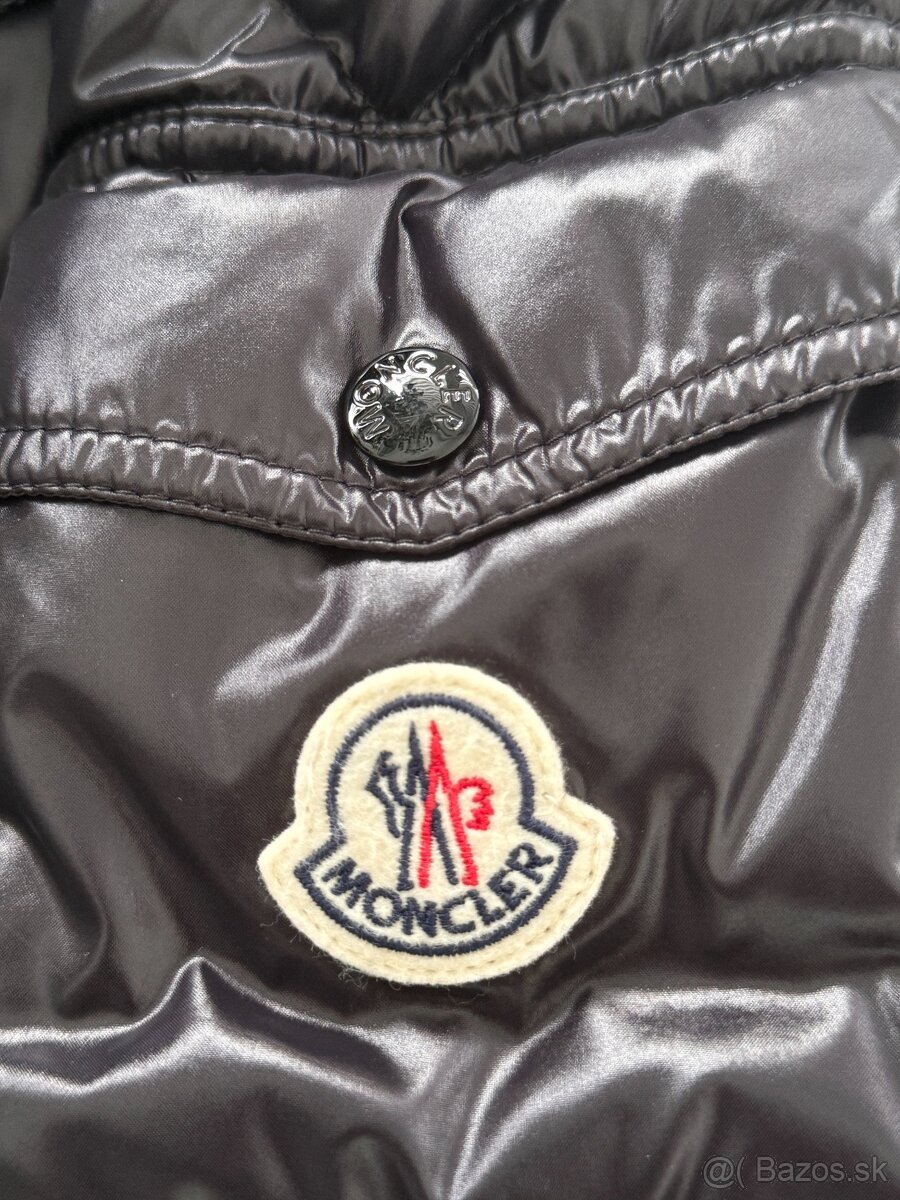 PREDÁM takmer novú zimnú bundu Moncler Maya Giubbot TG 6 - 9
