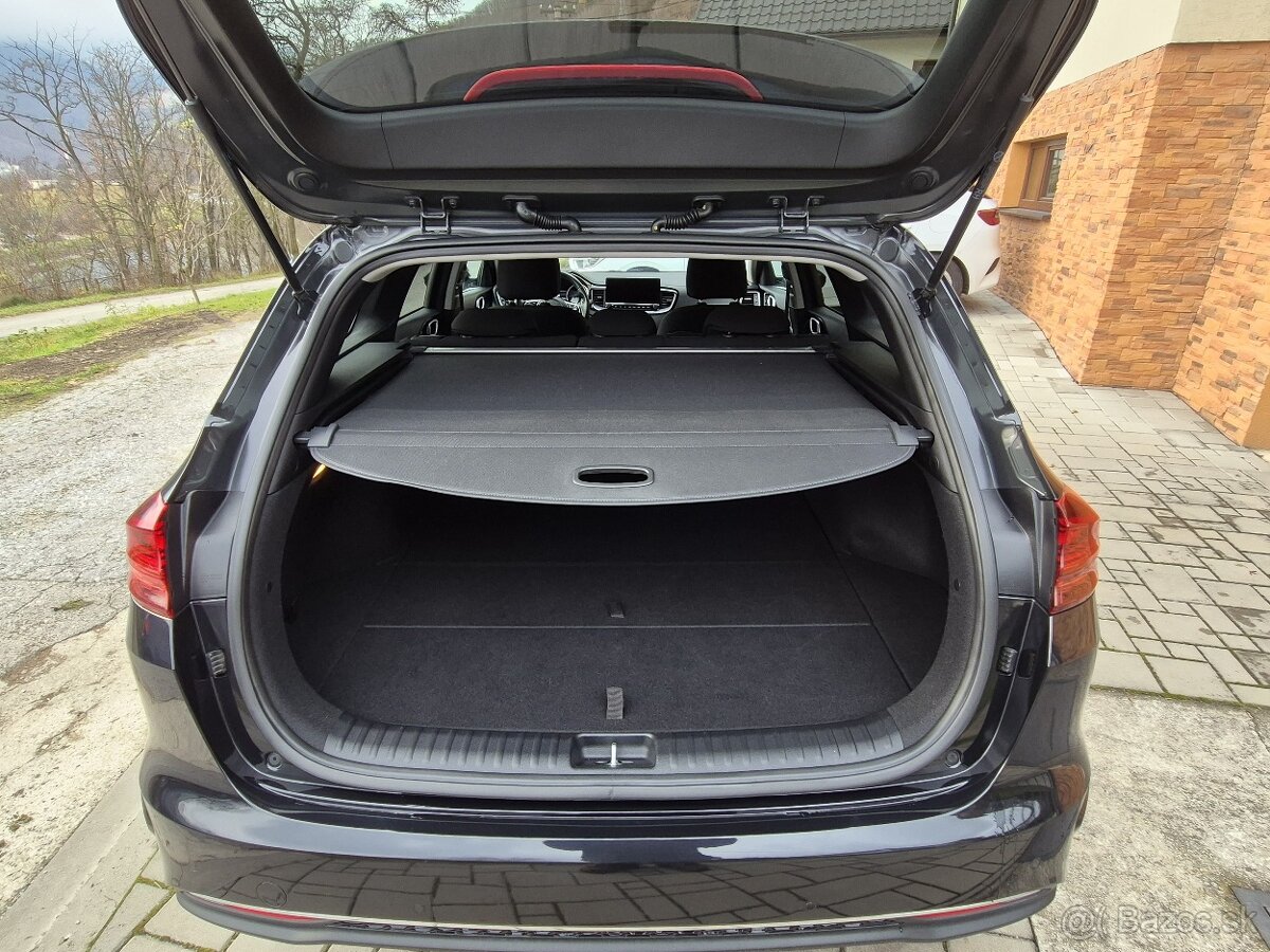 Kia Ceed SW 1.6 CRDi MHEV Gold - 9