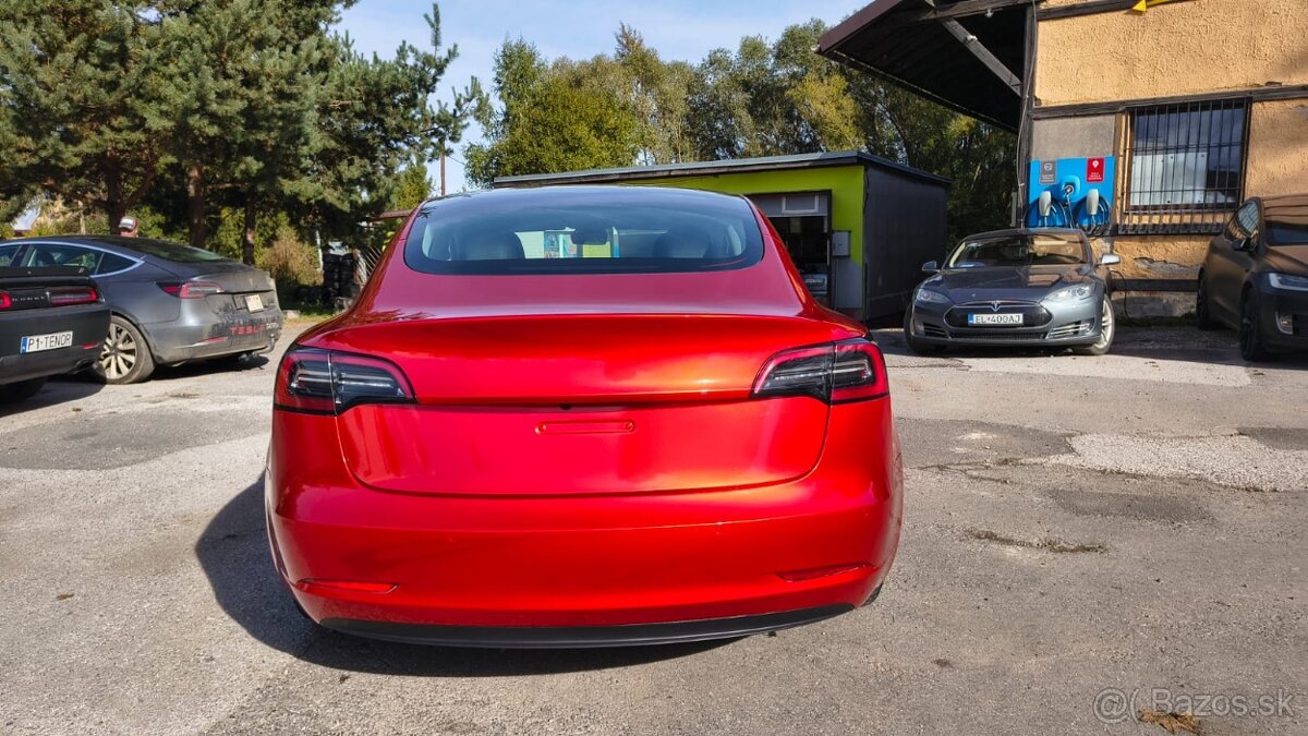 Tesla 3 Long Range Refresh 2021 - 9