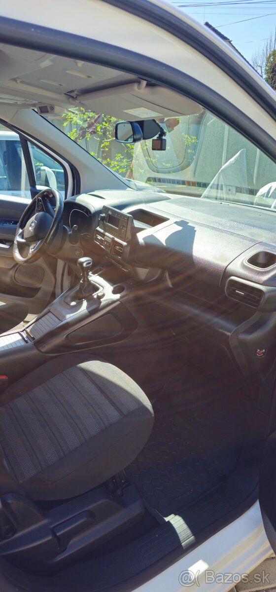 Predám opel combo 7-miestne - 9