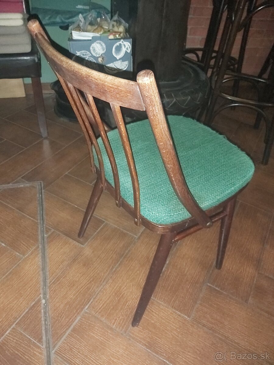 Stare stoličky - 9