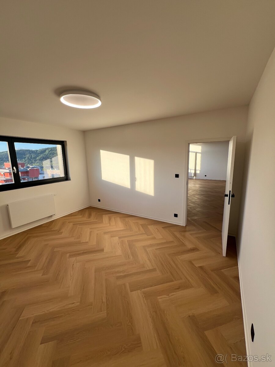 3-izbový nadštandardný byt výmena Europalace - 9