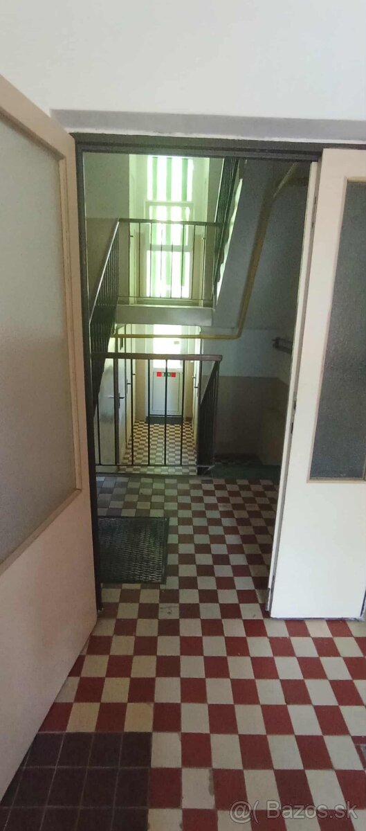 2+1 izbový byt s loggiou – Poltár, Sklárska ulica - 9