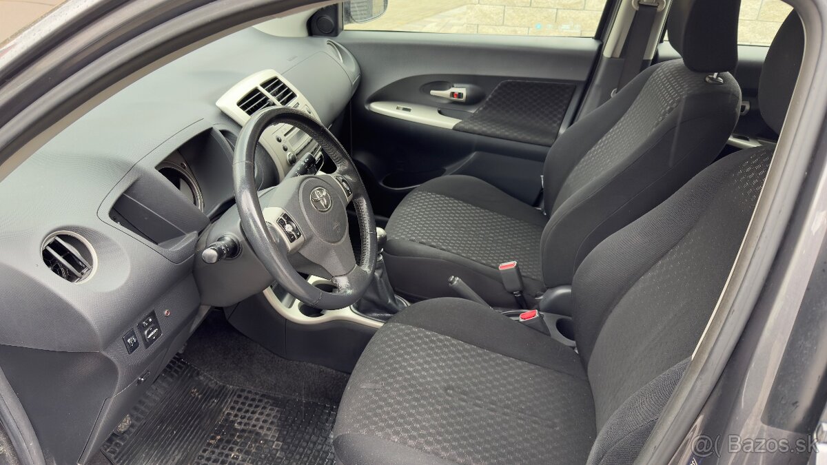 Toyota urban cruiser 1,3 benzin - 9