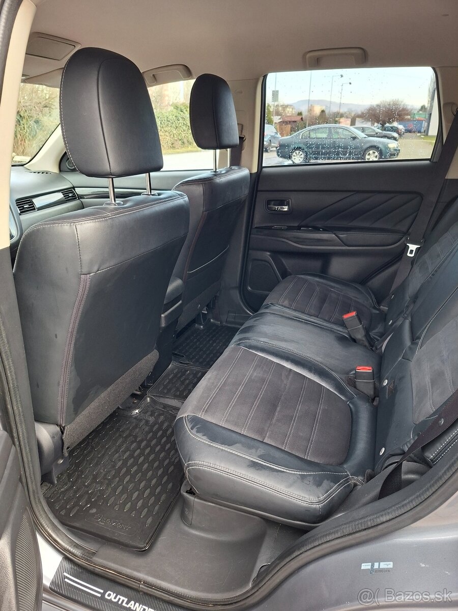 Mitsubishi Outlander 2.0 PHEV 4x4 - 9