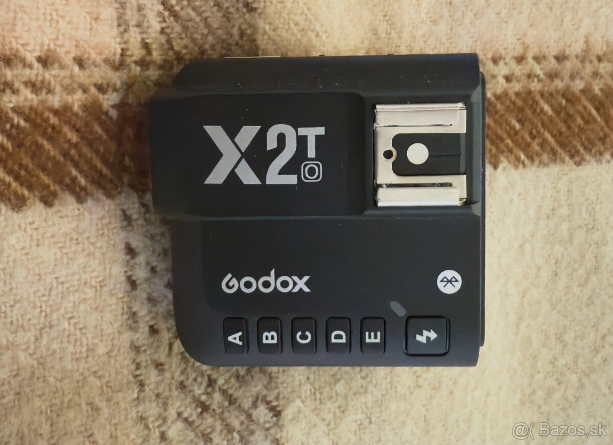 Predam Olympus OMD - M5 Mark III a sadu na macro - 9