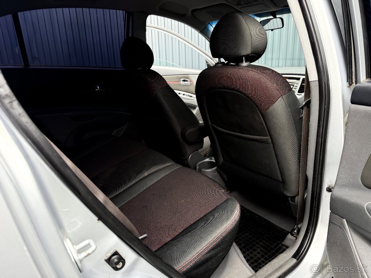 Kia Rio 1.4 benzin - 9