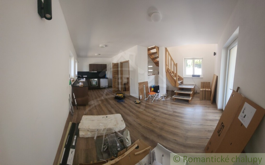 Moderná rekreačná novostavba vo vidieckom štýle - 9