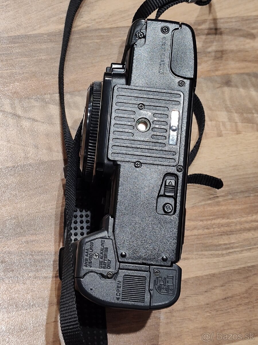 Kinofilm Olympus OM 77 AF + příslušenství - 9