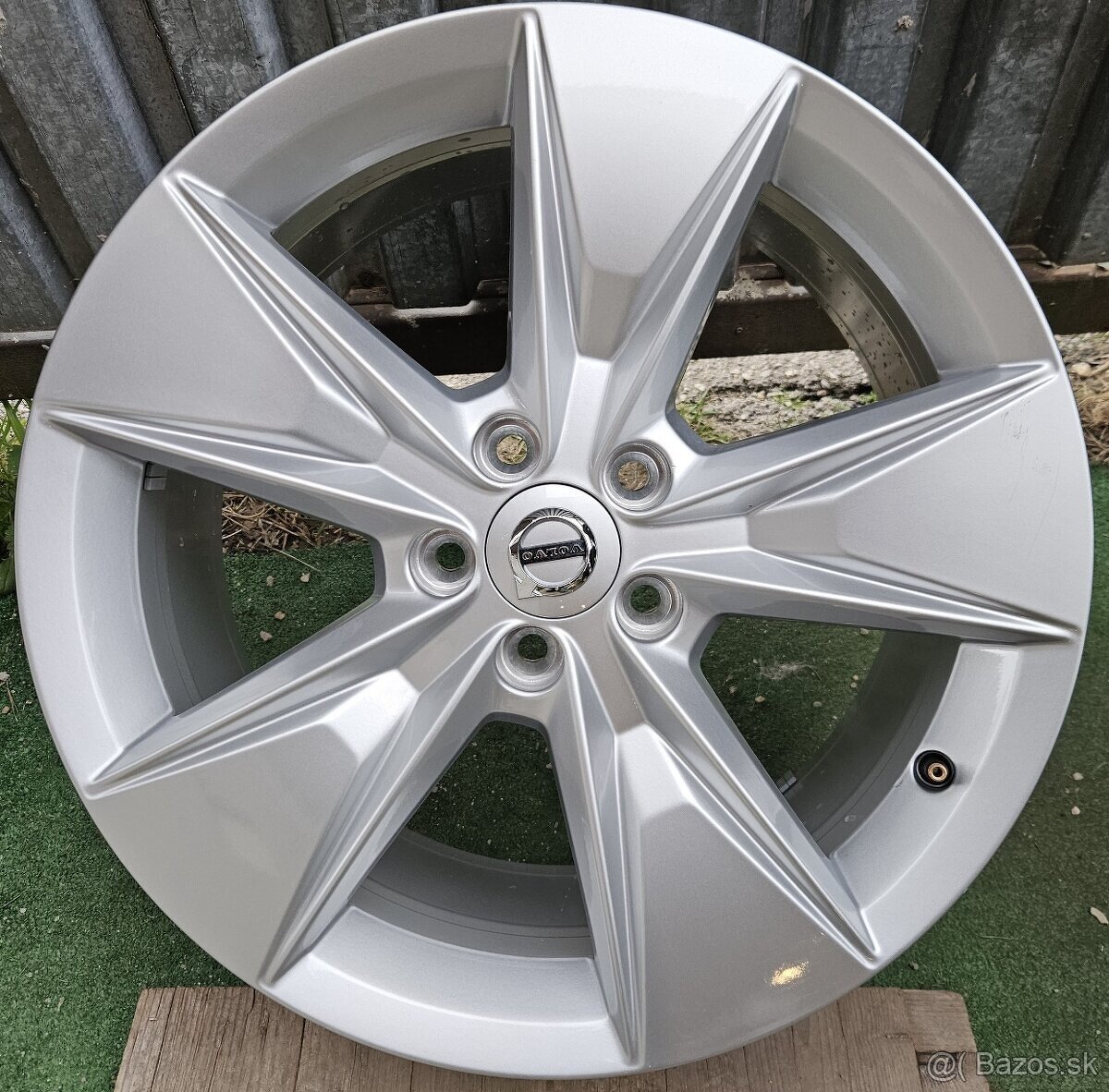 Originálne hliníkové disky VOLVO - 5x108 r18 - 9