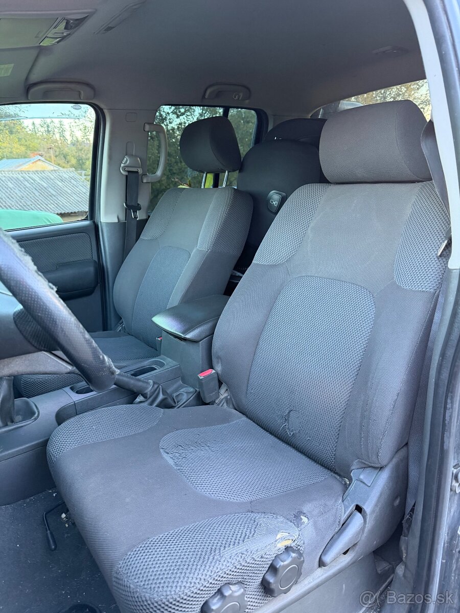 NISSAN NAVARA DOUBLECAB D40 2.5DCI MODEL 2011 - 9