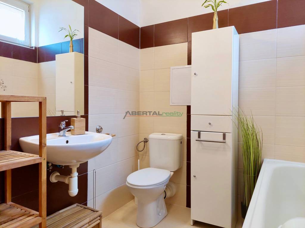 Nájom - 2izb.Račianska, 42 m2, komplet zariadený, balkón aj - 9