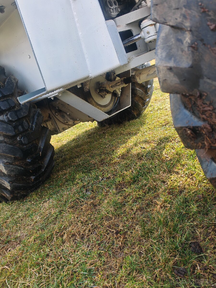 Japonský Nakladač TCM808 3,6T - 9