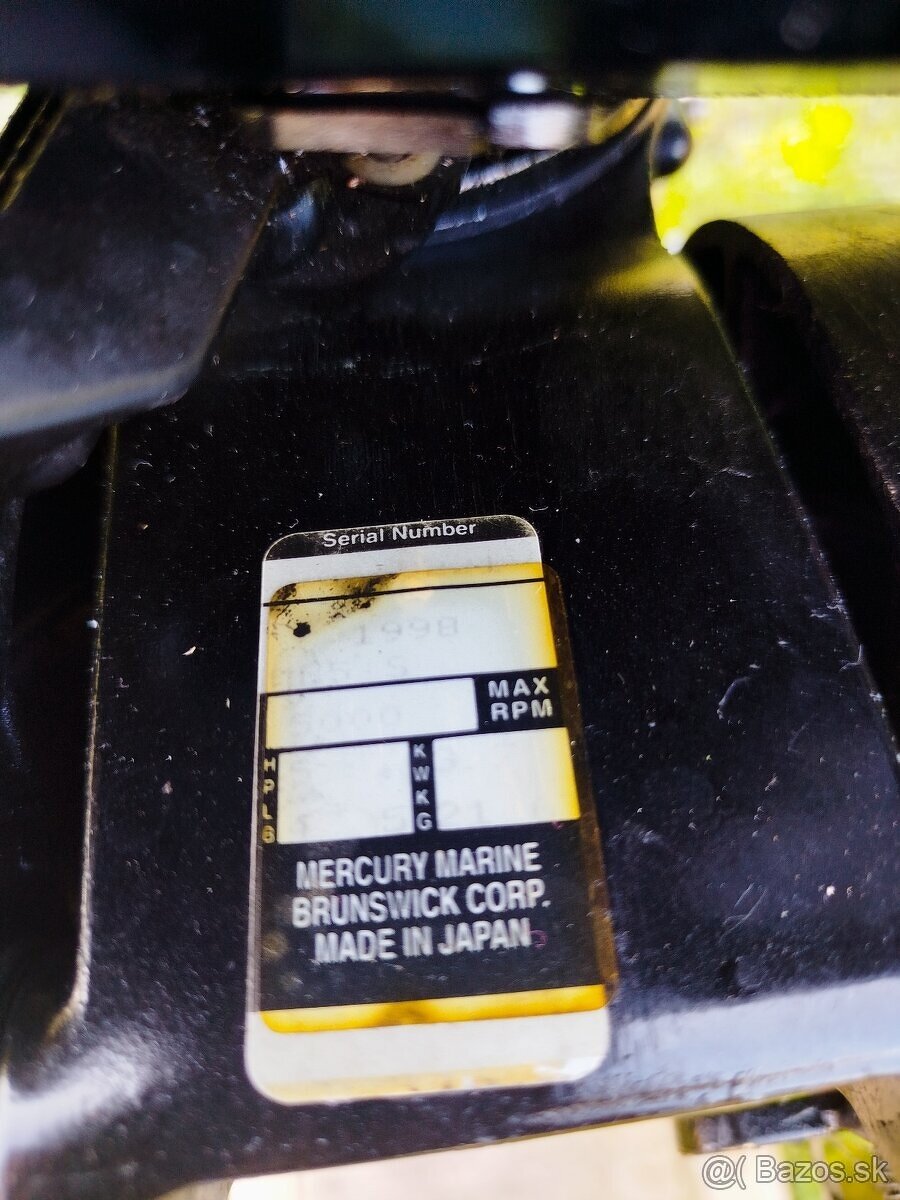 ZÁVESNÝ LODNÝ MOTOR MERCURY 5HP - 9