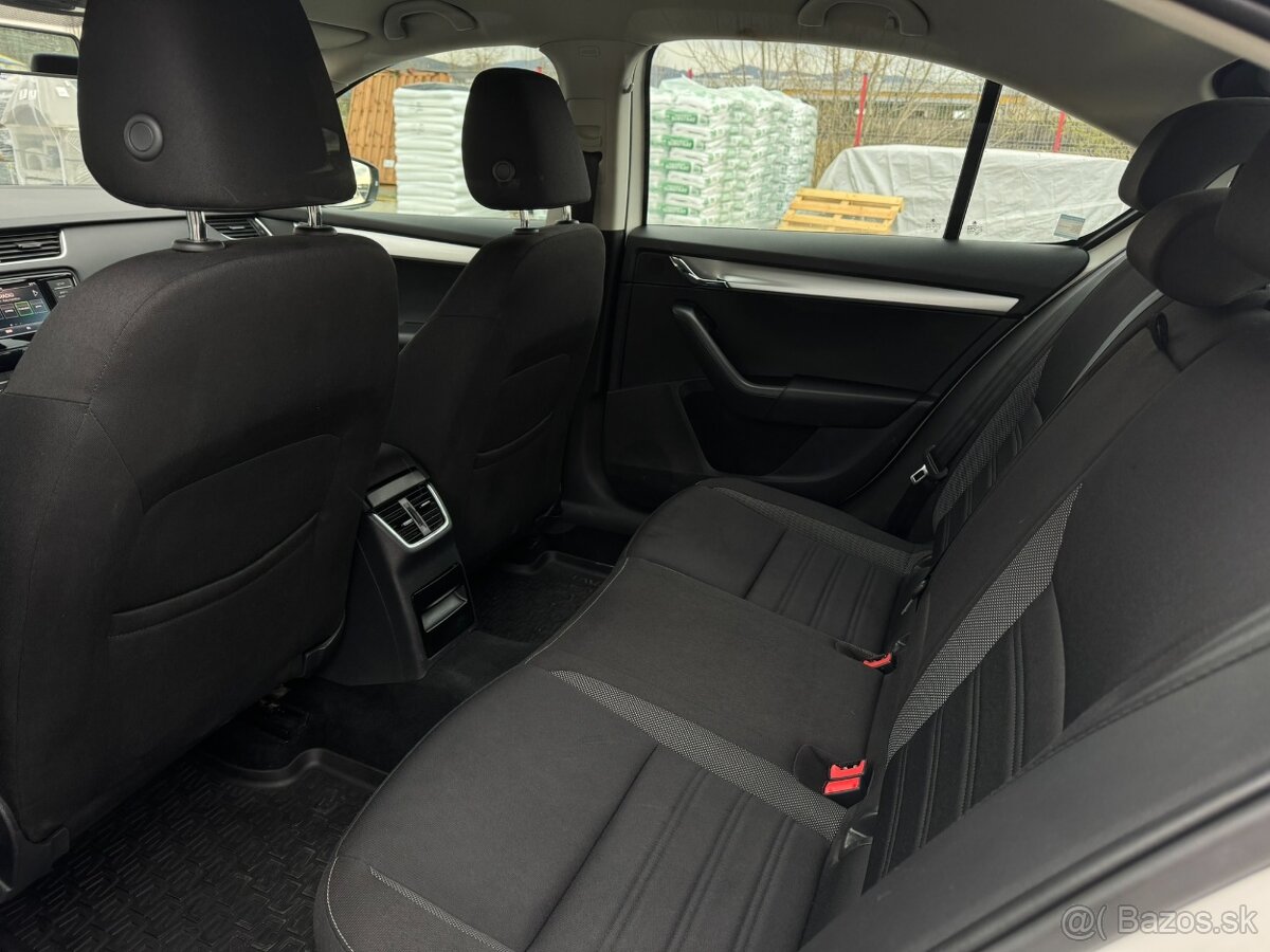 Škoda Octavia 1.0 TSI 115k Ambition - 9
