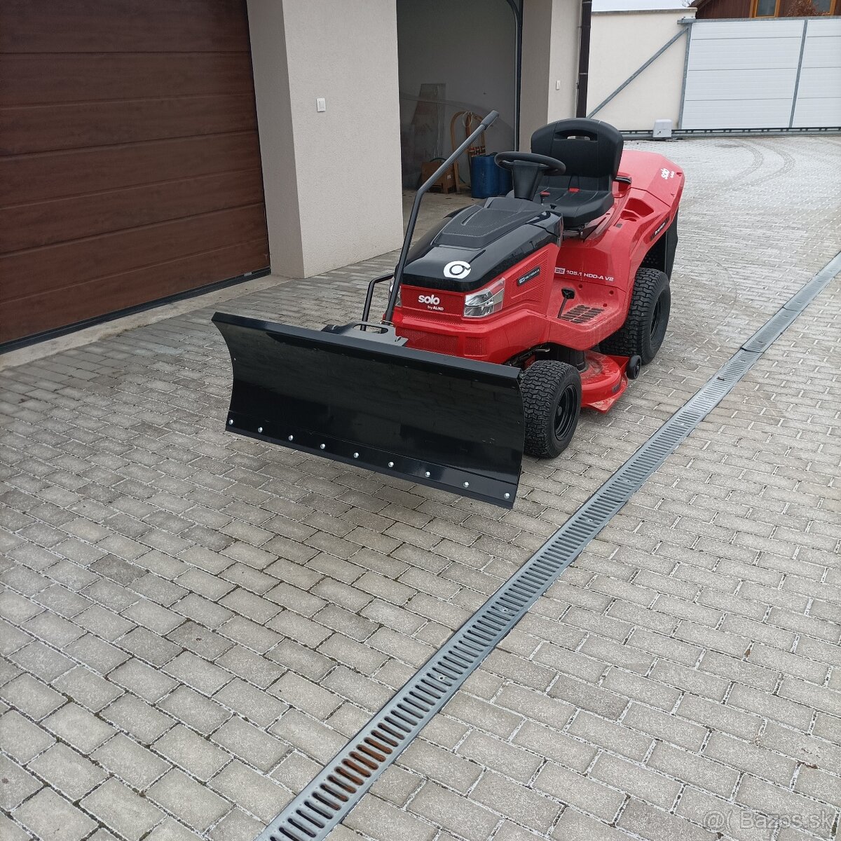 Snehová otočná radlica na kosačku - 9