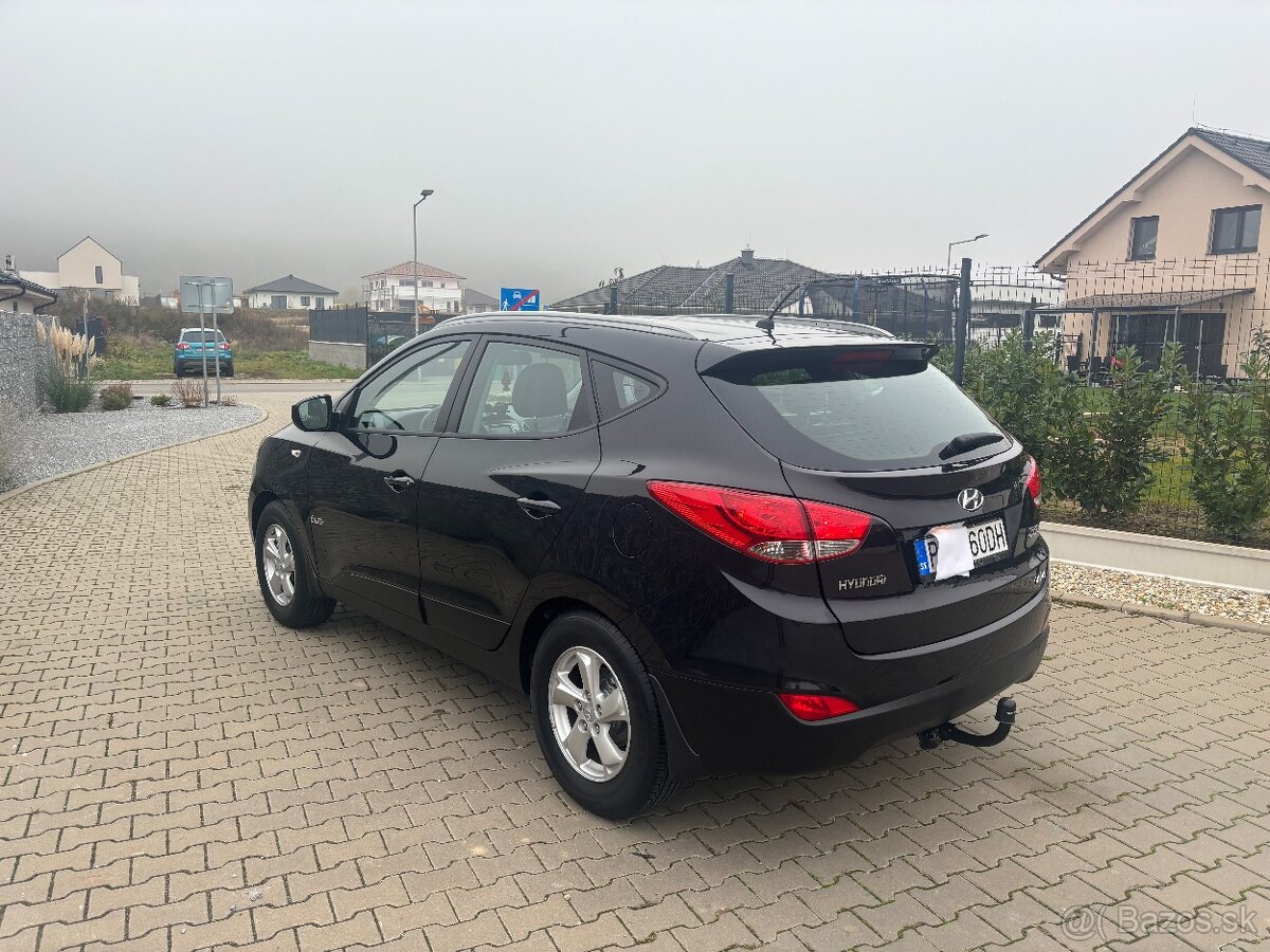 Hyundai IX 35 1.6.GDI 147000KM KÚPENÉ V SR - 9