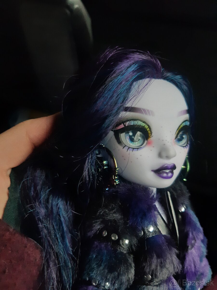 Top shadow rainbow high babika Naomi Storm zberatelska - 9