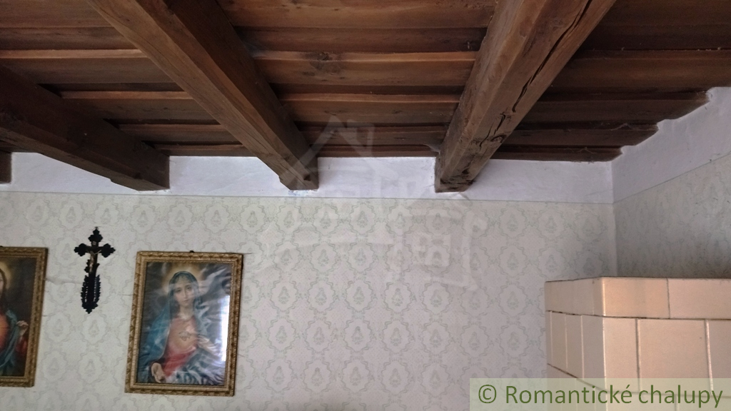 Pozemok s pôvodným domom - 9