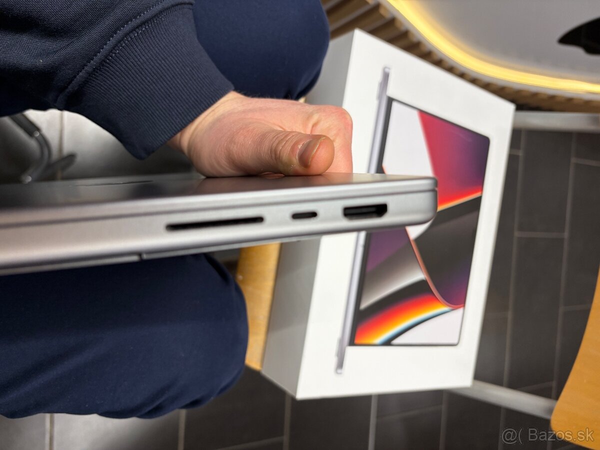 Macbook Pro 14” M1 Max 32gb ram 1TB SSD 2021 - 9