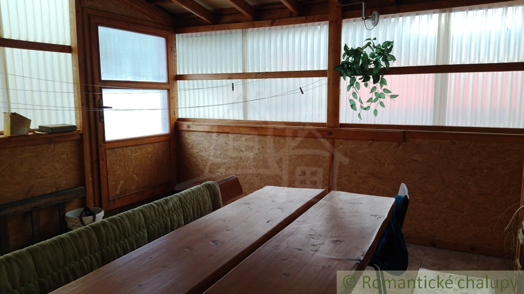 Polyfunkčná budova so súkromným bytom, Veľká Lesná - 9