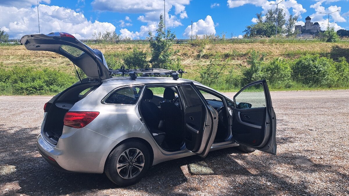Kia Ceed sw 1,6 benzín - 9