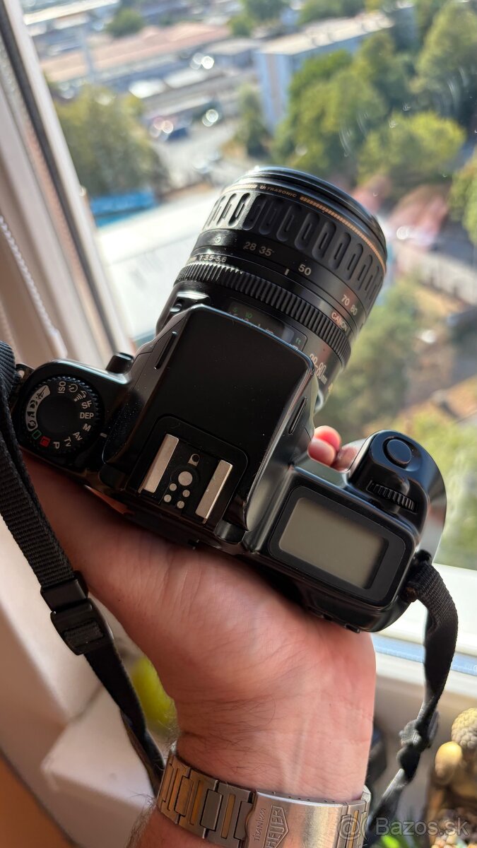 Canon eos 1000F N - 9