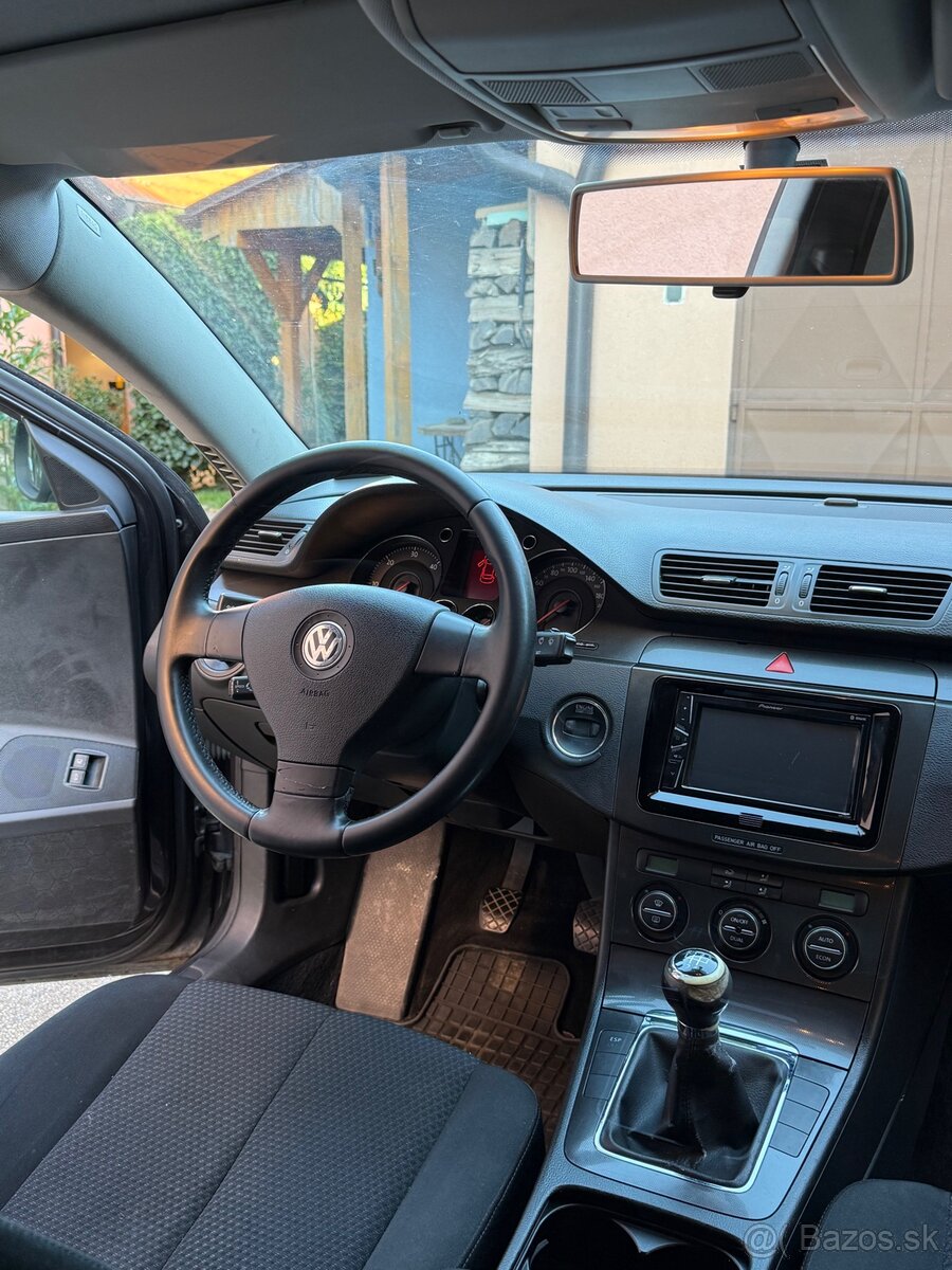 Volkswagen Passat - 9