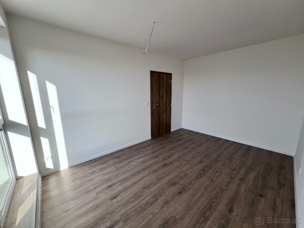 Predám 2 izb. byt, 47,41 m2, parking, pivnica Lorinčík Háje - 9