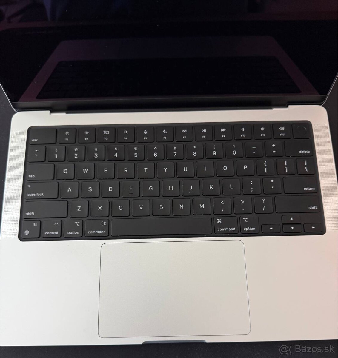MacBook Pro 14" M4 • 24GB RAM • 512GB SSD • Silver - 9