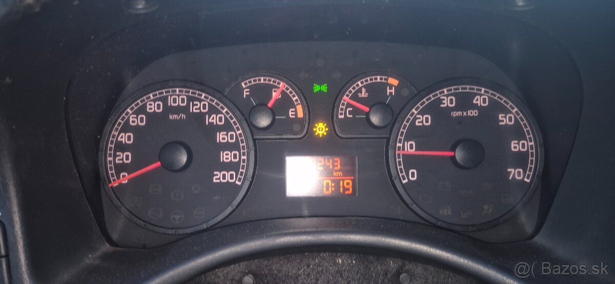 Fiat Punto 1.2 - 9