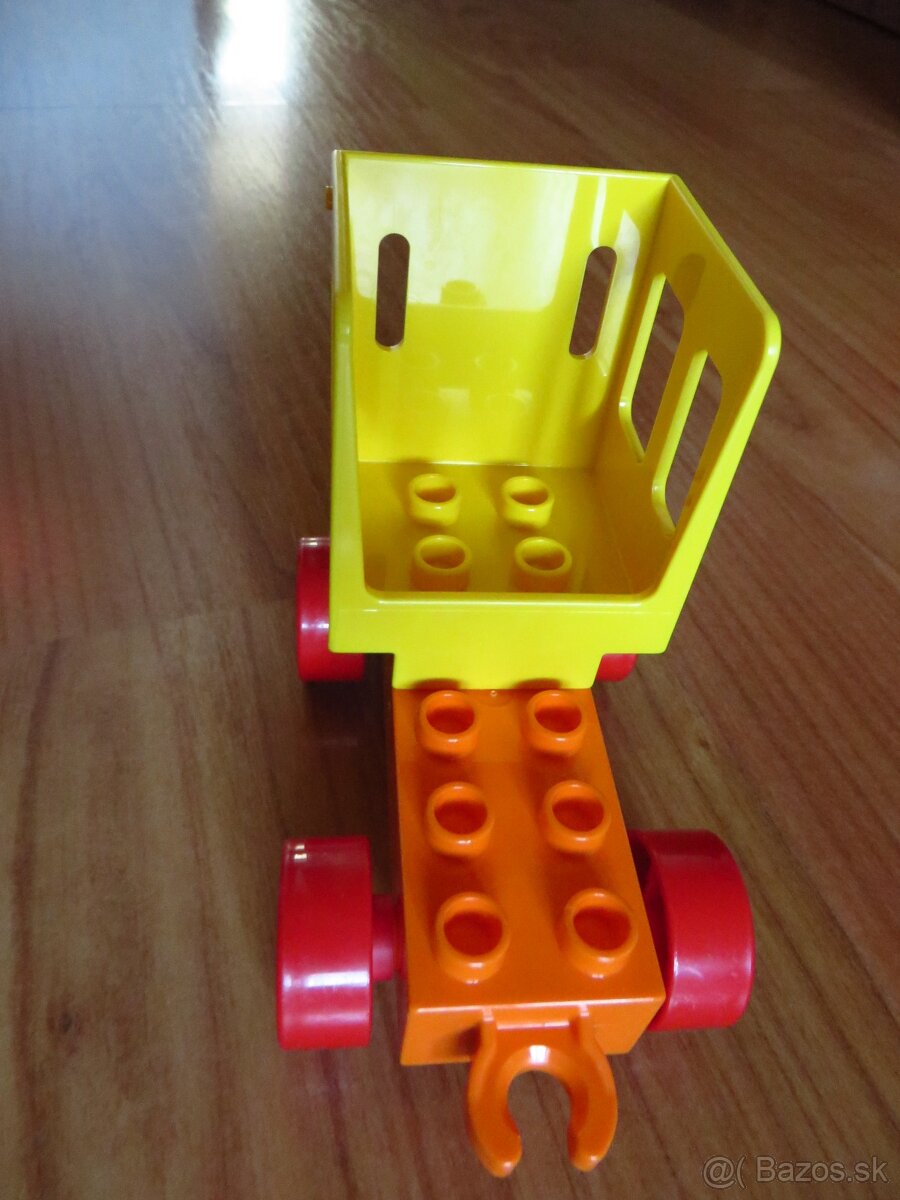 LEGO DUPLO - Nákladné auto, 5x podvozok, postavičky - 9