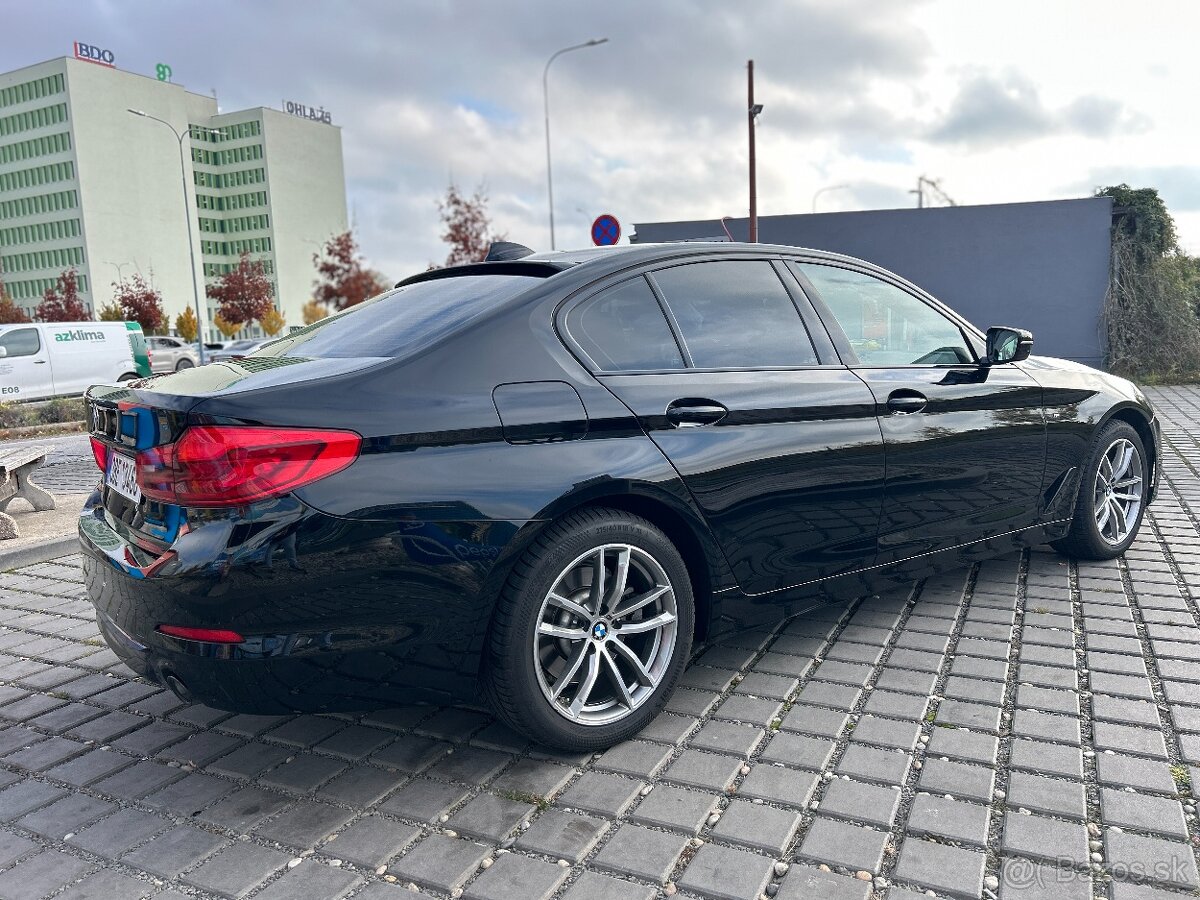 BMW Řada 5 | 520i TwinTurbo - 9