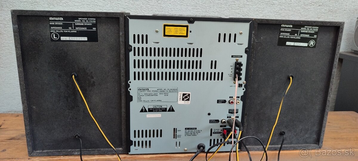 Hi-fi veža aiwa - 9