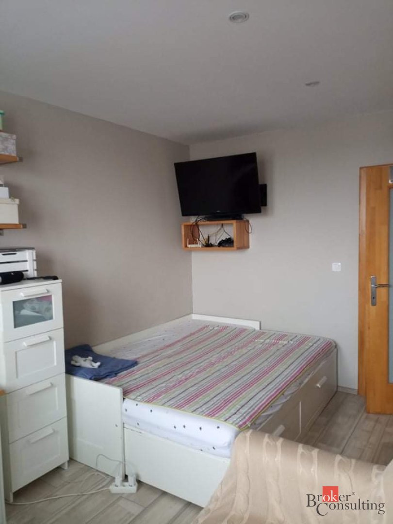 Predaj 3-izbový byt - 9