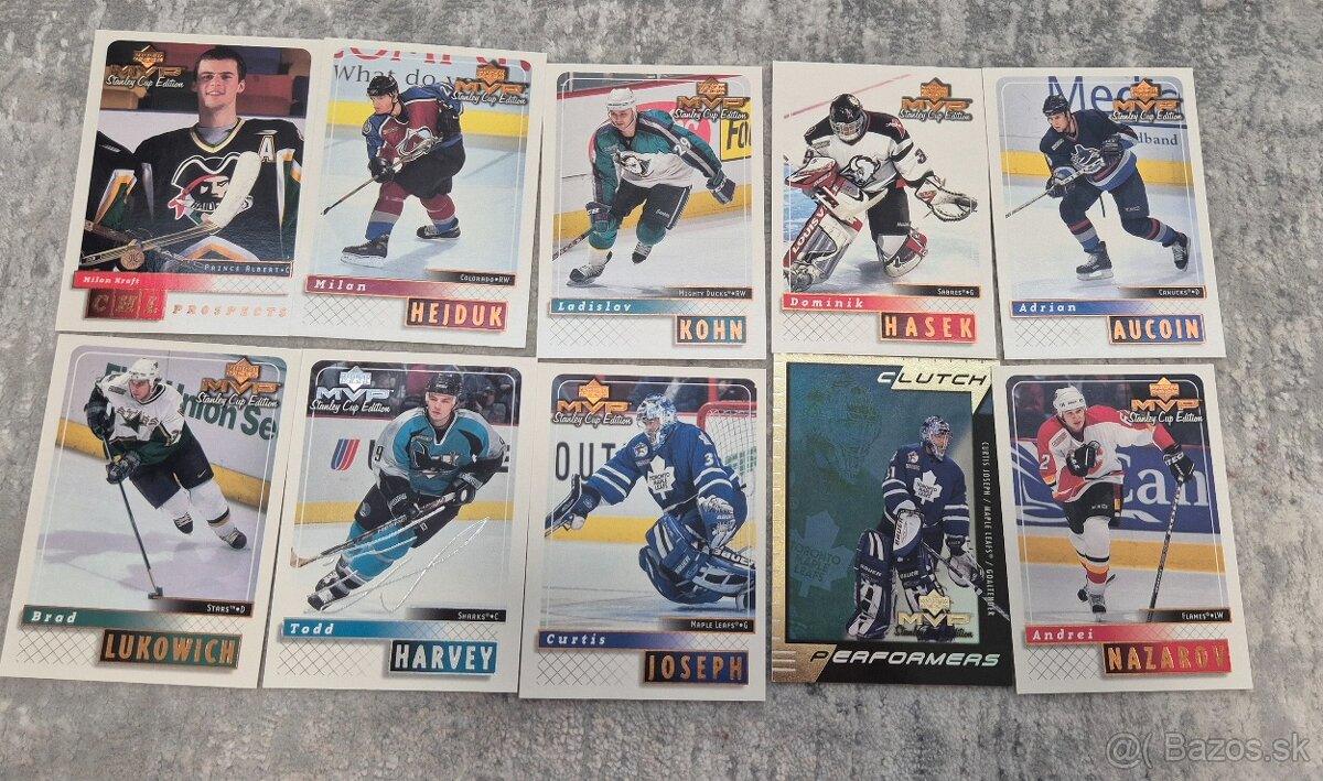 Hokejové kartičky - 9