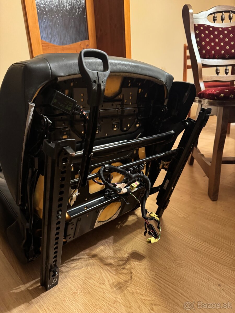 Kožené sedačky GOLF V GT - 9