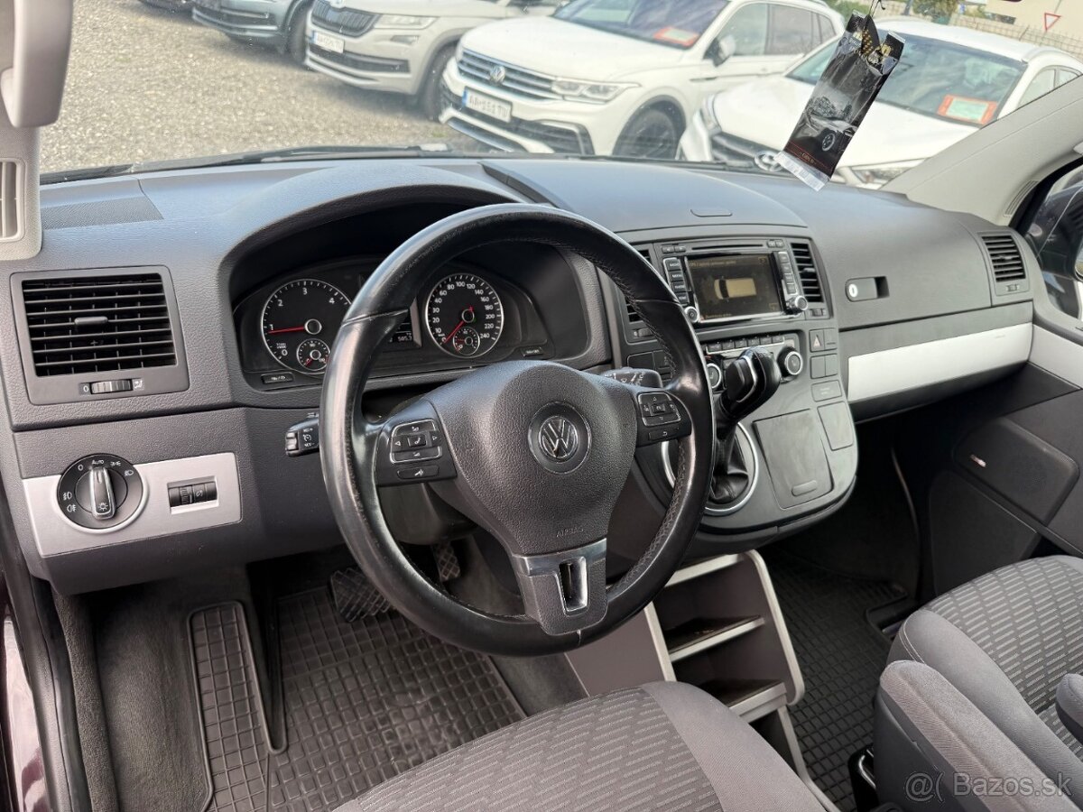 VW Multivan 2.0 BiTDI Highline 4MOTION DSG - 9