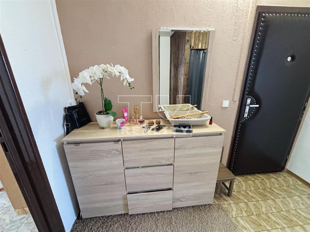 IBA U NÁS 4-IZBOVÝ BYT 80m2 S BALKÓNOM, BÁNOVCE NAD... - 9