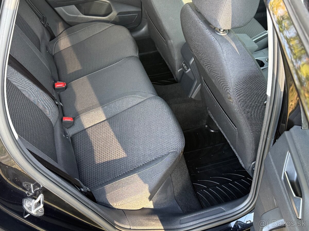 Volkswagen Polo 1,0 TSI R LINE - 9