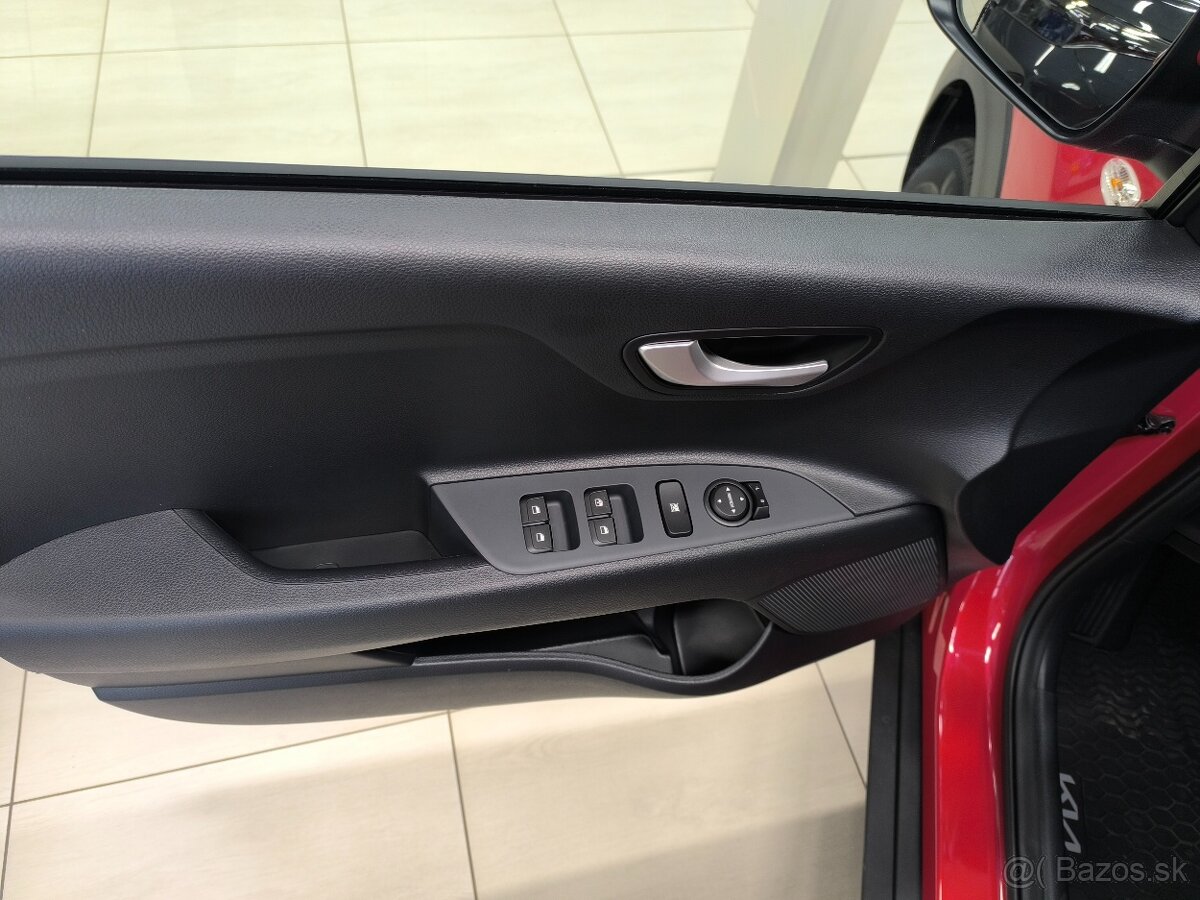 Kia Stonic 1.2 DPi 58 kW M5 MY25 Silver + Silver pack - 9