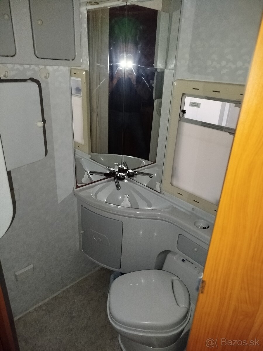 Predam autokaravan Ducato 2,8 TDI-Adriatic - 9