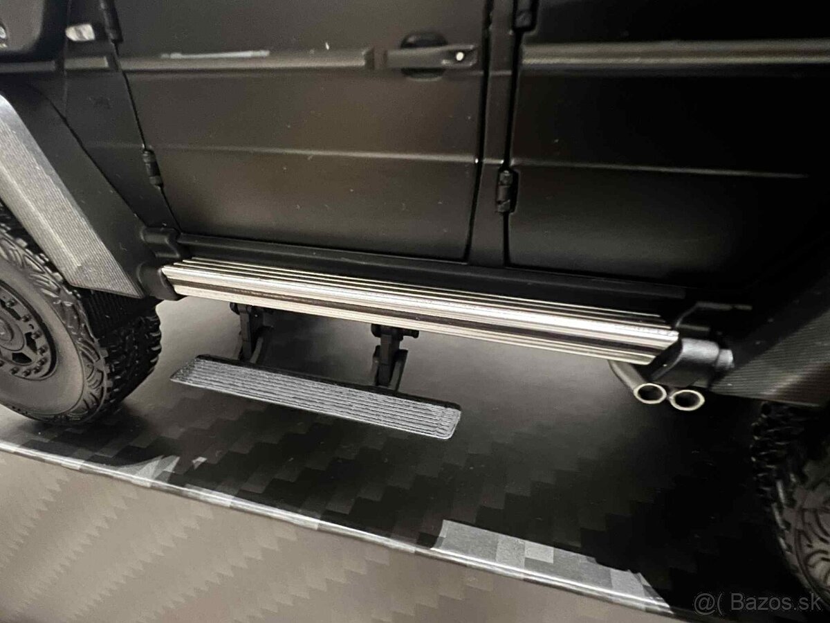 1:18 Mercedes (Almost real) - 9