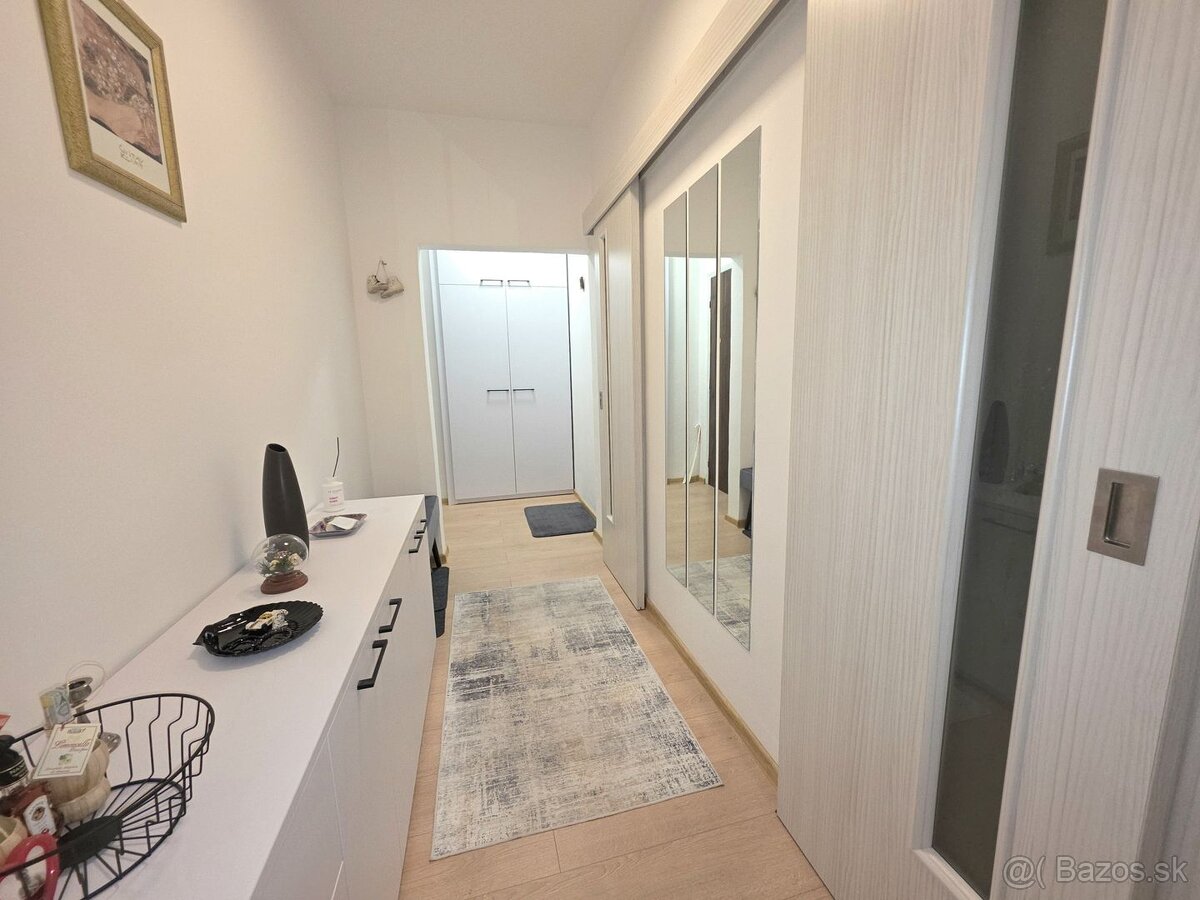 NA PREDAJ - 1 izbový byt pri Astorke, ulica Južná trieda - 9