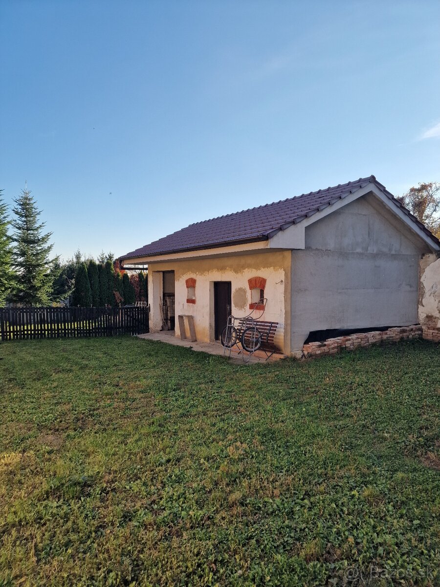 Na predaj 5-izbový rodinný dom - 9